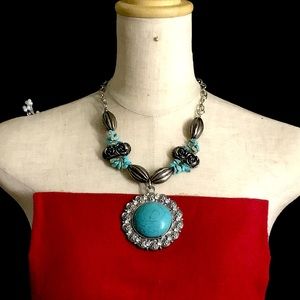 🖤Sarah’s turquoise necklace & earrings set
